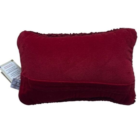 Chandler 4 Corners Hooked Wool Labrador Pillow – Red Dog Accent Cushion - Picture 2 of 4